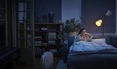 How can checking noise levels inside bedrooms at night influence your flat choice